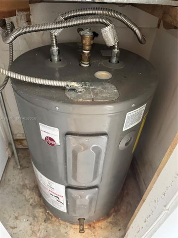 9330 Sunrise lakes 304, Sunrise, FL 33322