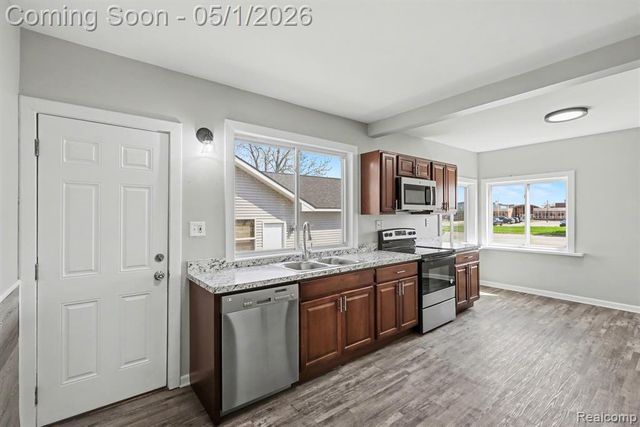 5200 Hatchery Road, Waterford, MI 48329