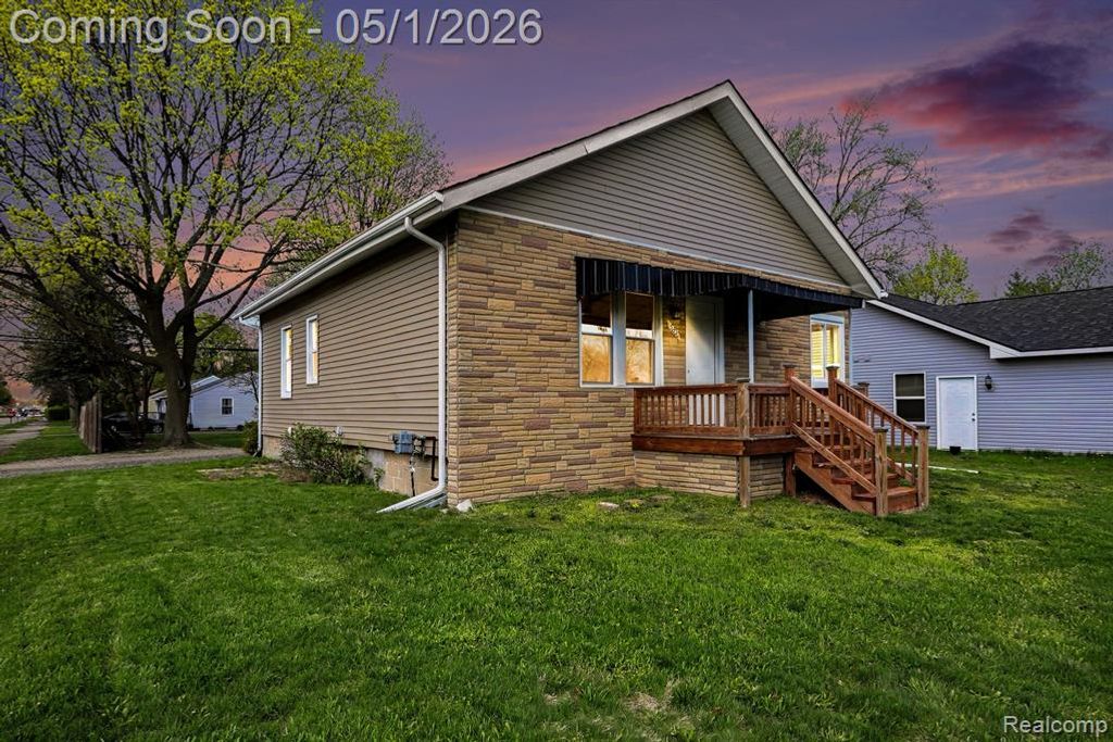 5200 Hatchery Road, Waterford, MI 48329