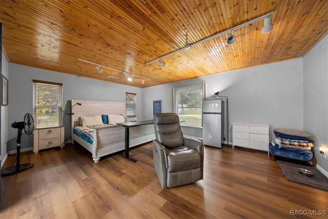 1161 N Van Nortwick Road, Lecanto, FL 34461