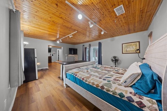 1161 N Van Nortwick Road, Lecanto, FL 34461