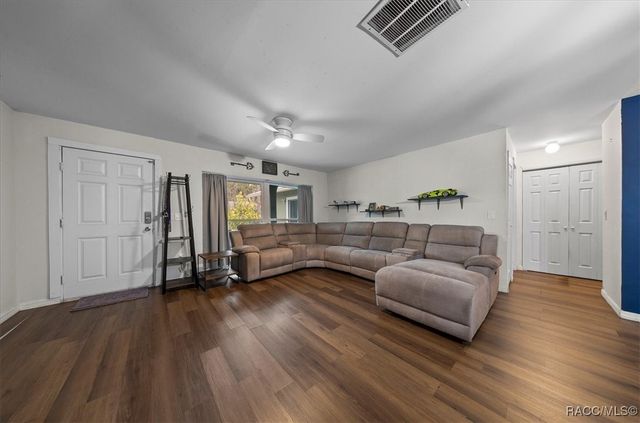 1161 N Van Nortwick Road, Lecanto, FL 34461