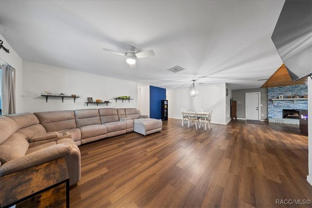 1161 N Van Nortwick Road, Lecanto, FL 34461