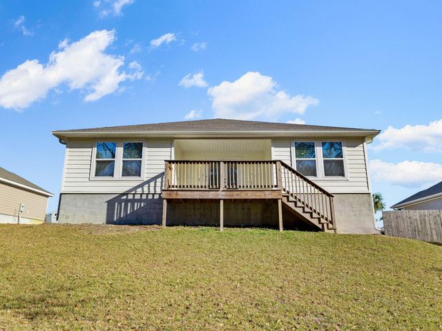 462 Whispering Creek Avenue, Freeport, FL 32439