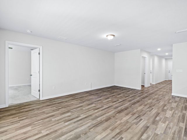 462 Whispering Creek Avenue, Freeport, FL 32439