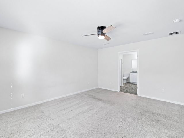 462 Whispering Creek Avenue, Freeport, FL 32439