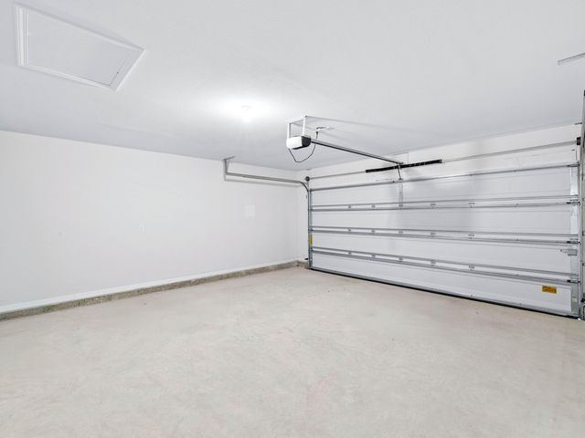 462 Whispering Creek Avenue, Freeport, FL 32439