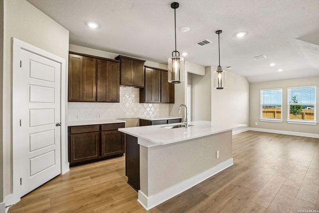 5428 Wrangler Way, Marion, TX 78124