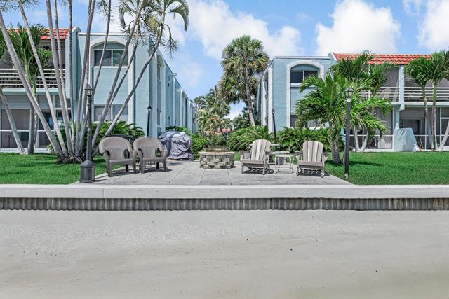 1430 S Lakeside Drive 22, Lake Worth Beach, FL 33460
