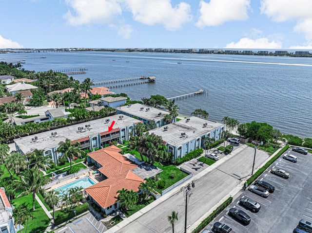 1430 S Lakeside Drive 22, Lake Worth Beach, FL 33460
