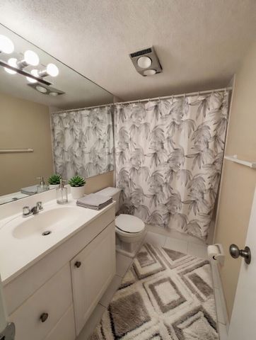 1430 S Lakeside Drive 22, Lake Worth Beach, FL 33460