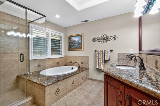 10130 N Heather Drive, Fresno, CA 93720