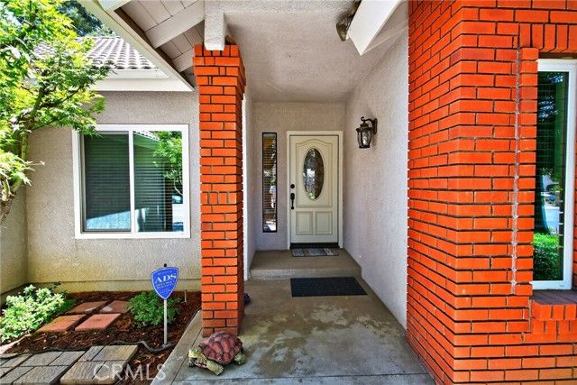 10130 N Heather Drive, Fresno, CA 93720