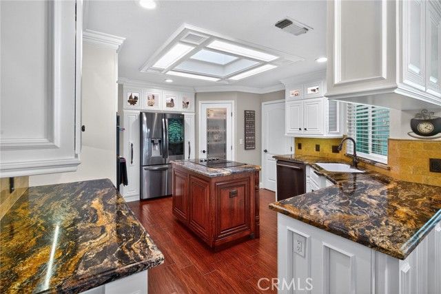 10130 N Heather Drive, Fresno, CA 93720