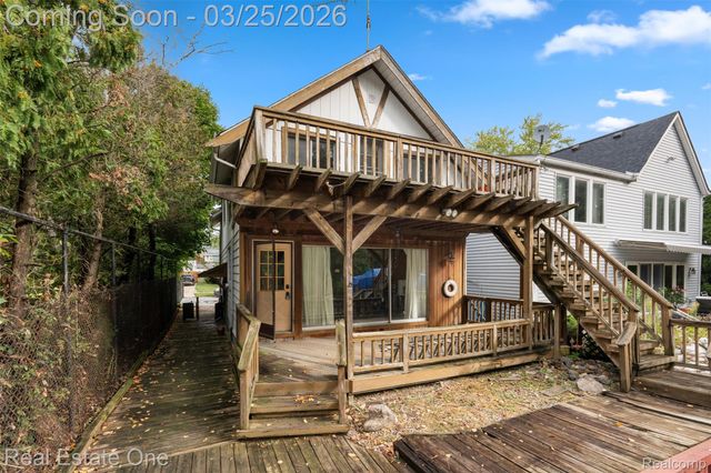 14356 Harbor Island, Detroit, MI 48215