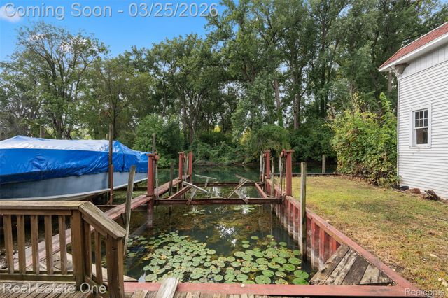 14356 Harbor Island, Detroit, MI 48215