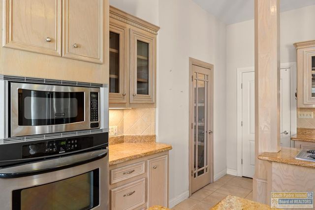 15 Whooping Crane Dr., Laguna Vista, TX 78578