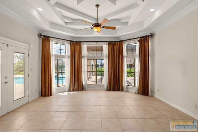 15 Whooping Crane Dr., Laguna Vista, TX 78578