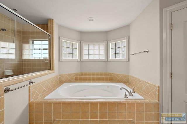 15 Whooping Crane Dr., Laguna Vista, TX 78578