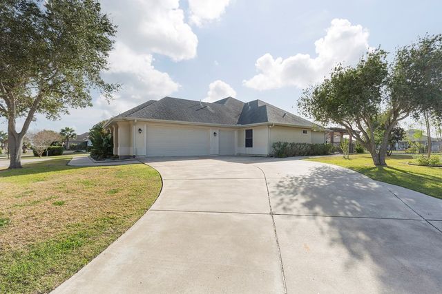 15 Whooping Crane Dr., Laguna Vista, TX 78578