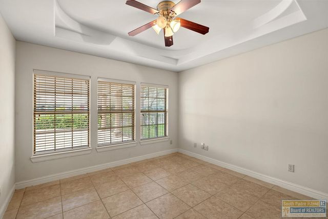 15 Whooping Crane Dr., Laguna Vista, TX 78578