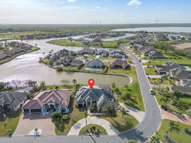 15 Whooping Crane Dr., Laguna Vista, TX 78578