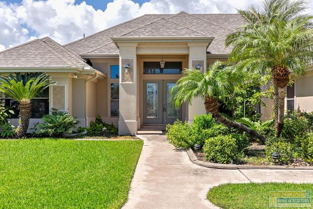 15 Whooping Crane Dr., Laguna Vista, TX 78578