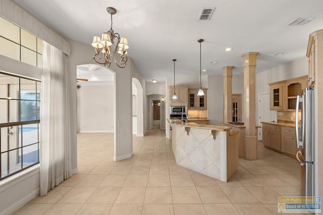 15 Whooping Crane Dr., Laguna Vista, TX 78578