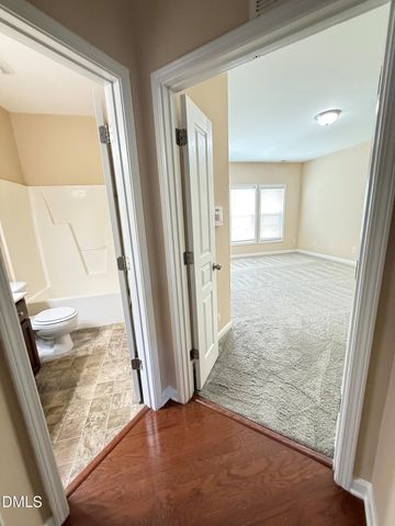 705 Keystone Park Drive 26, Morrisville, NC 27560