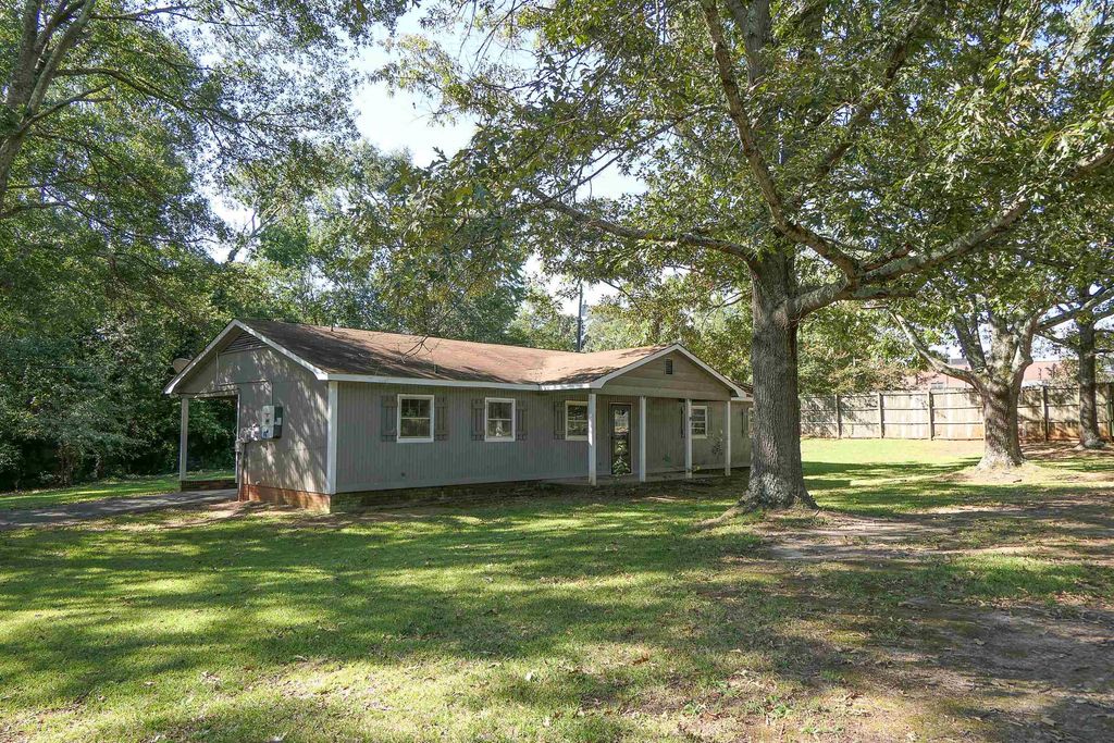 160 Candlenut Lane, Boiling Springs, SC 29316
