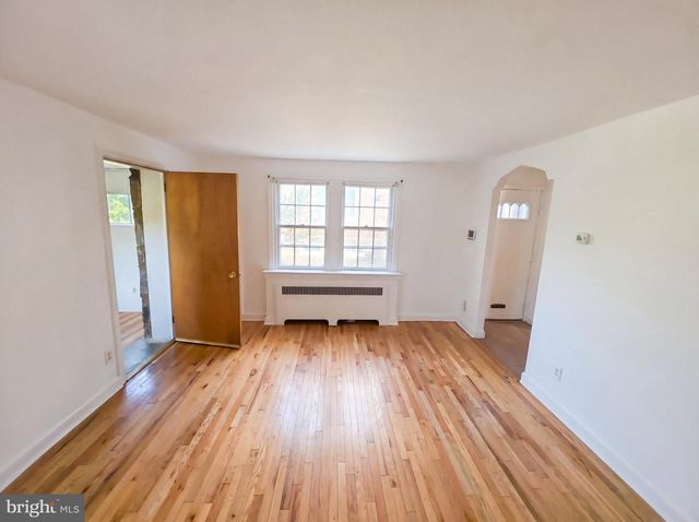 727 CYPRESS ST, Lansdowne, PA 19050
