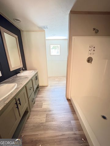 1018 Neal Road, Commerce, GA 30530