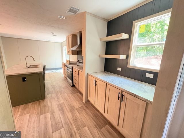 1018 Neal Road, Commerce, GA 30530
