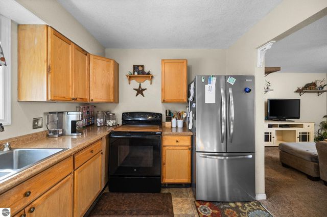 204 S Chestnut Street, Kalkaska, MI 49646