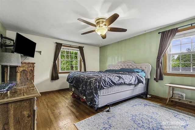 554 Lyles Street, Kentwood, MI 49548