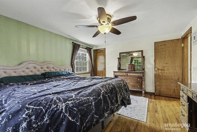 554 Lyles Street, Kentwood, MI 49548