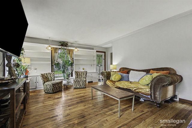 554 Lyles Street, Kentwood, MI 49548