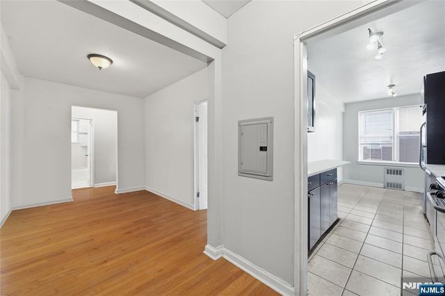 2520 John F Kennedy 2C, Jersey City, NJ 07304