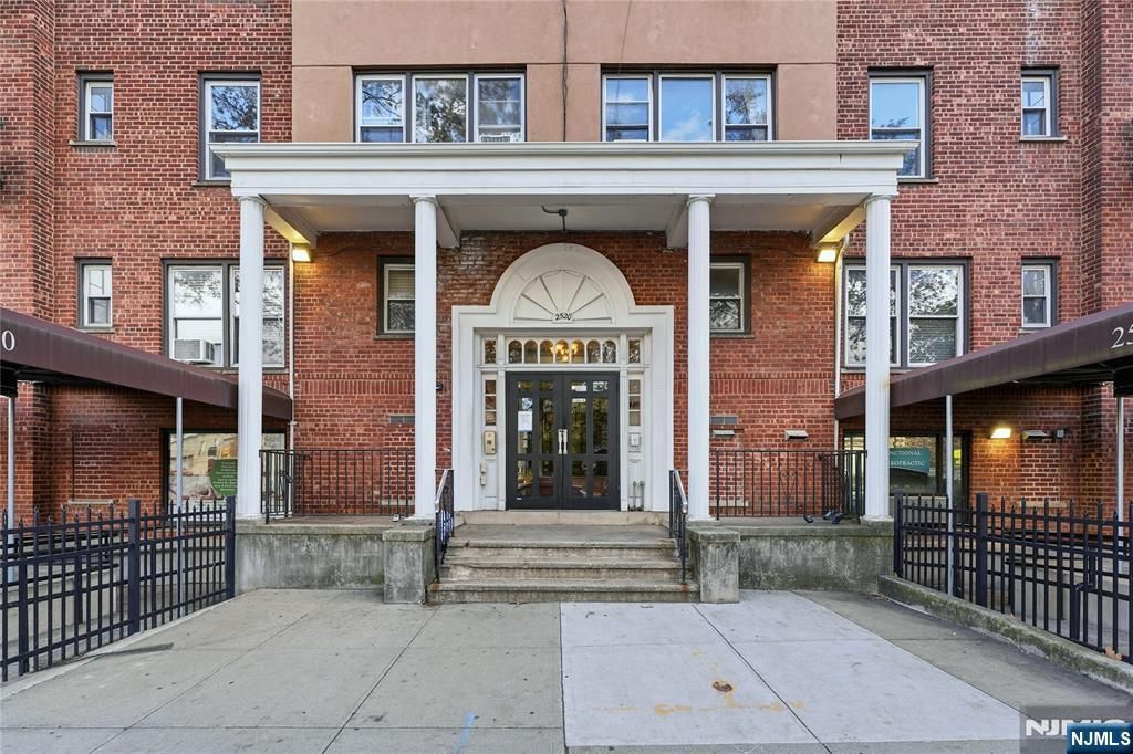 2520 John F Kennedy 2C, Jersey City, NJ 07304