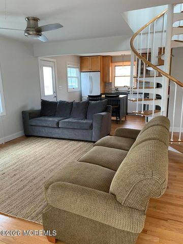11 Dover Avenue, Lavallette, NJ 08735