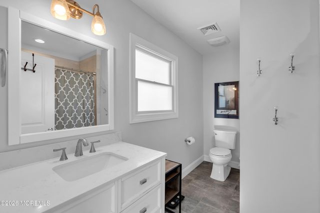 11 Dover Avenue, Lavallette, NJ 08735