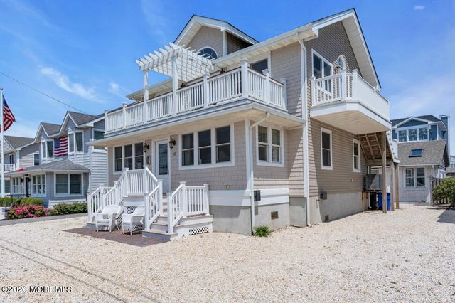 11 Dover Avenue, Lavallette, NJ 08735