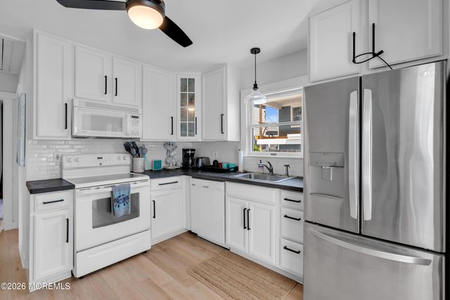 11 Dover Avenue, Lavallette, NJ 08735