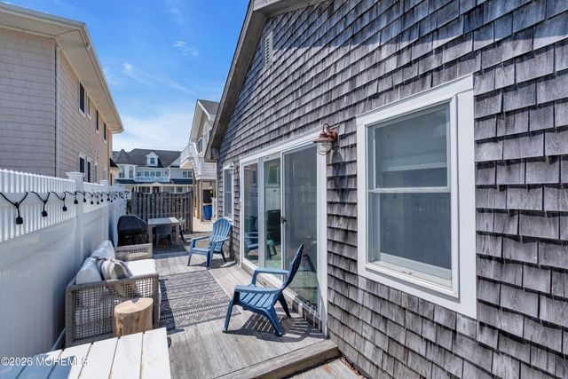 11 Dover Avenue, Lavallette, NJ 08735