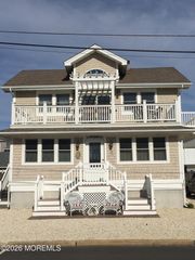 11 Dover Avenue, Lavallette, NJ 08735