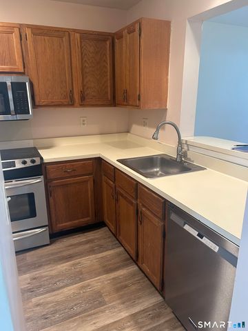 71 Willow Springs 71, New Milford, CT 06776