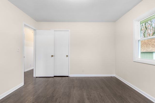 53 Thompson Ln, Hartsville, TN 37074