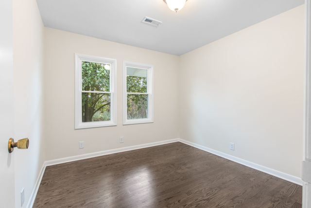 53 Thompson Ln, Hartsville, TN 37074