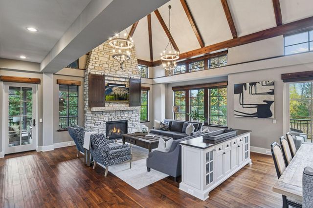 425 Carpenters Point, Wayzata, MN 55391