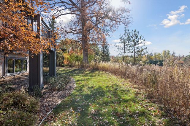 425 Carpenters Point, Wayzata, MN 55391